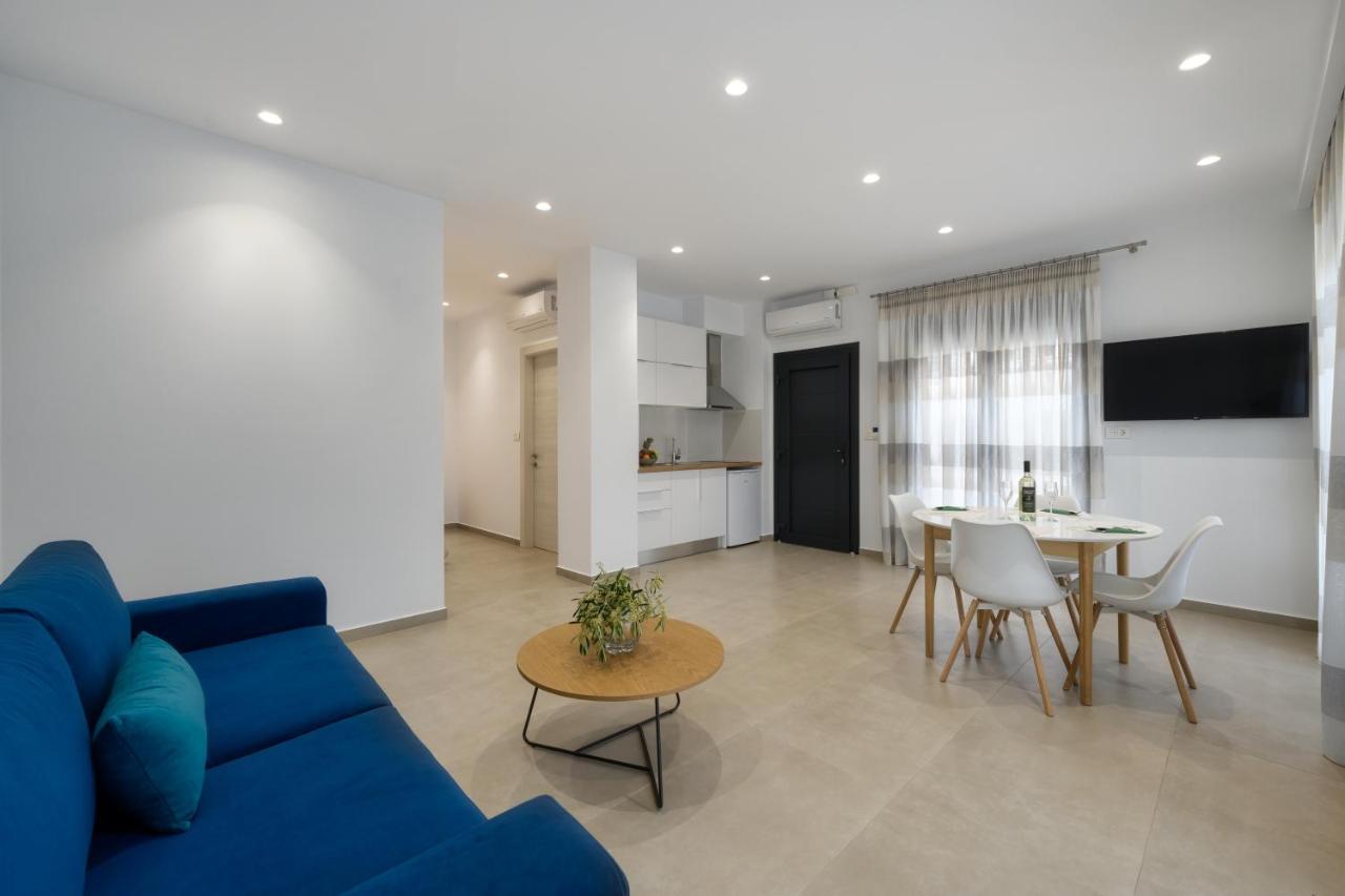 Suites Of Happiness Parga Exterior photo