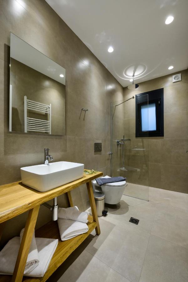 Suites Of Happiness Parga Exterior photo