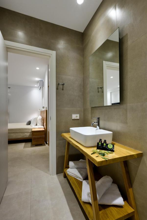 Suites Of Happiness Parga Exterior photo